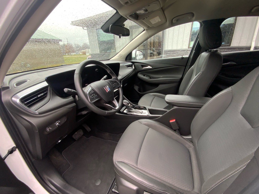 2025 Buick Enclave Image 10