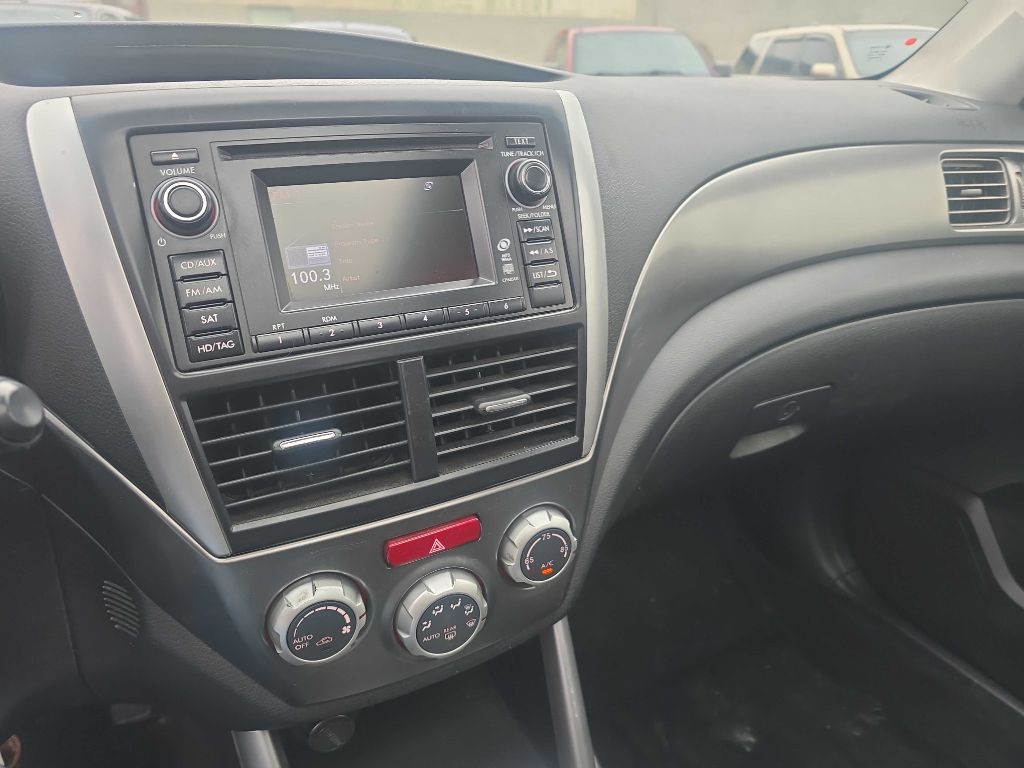 2013 Subaru Forester Image 16