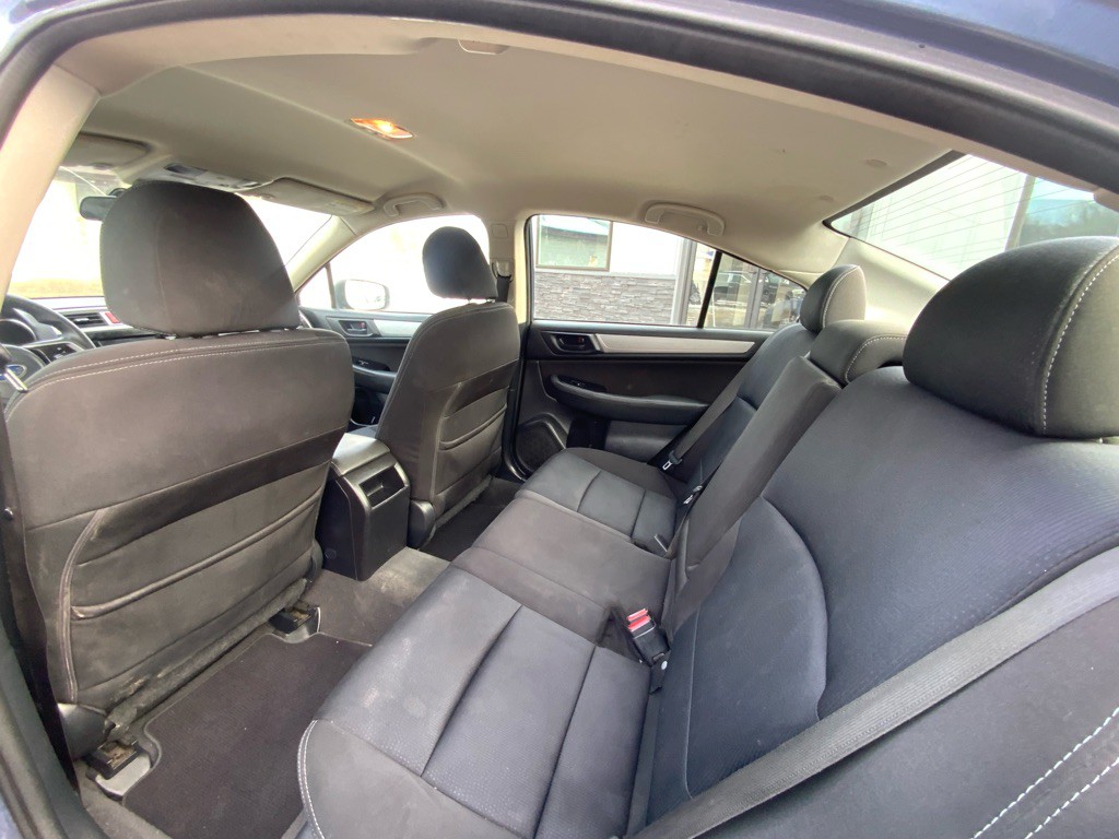 2018 Subaru Legacy Image 9