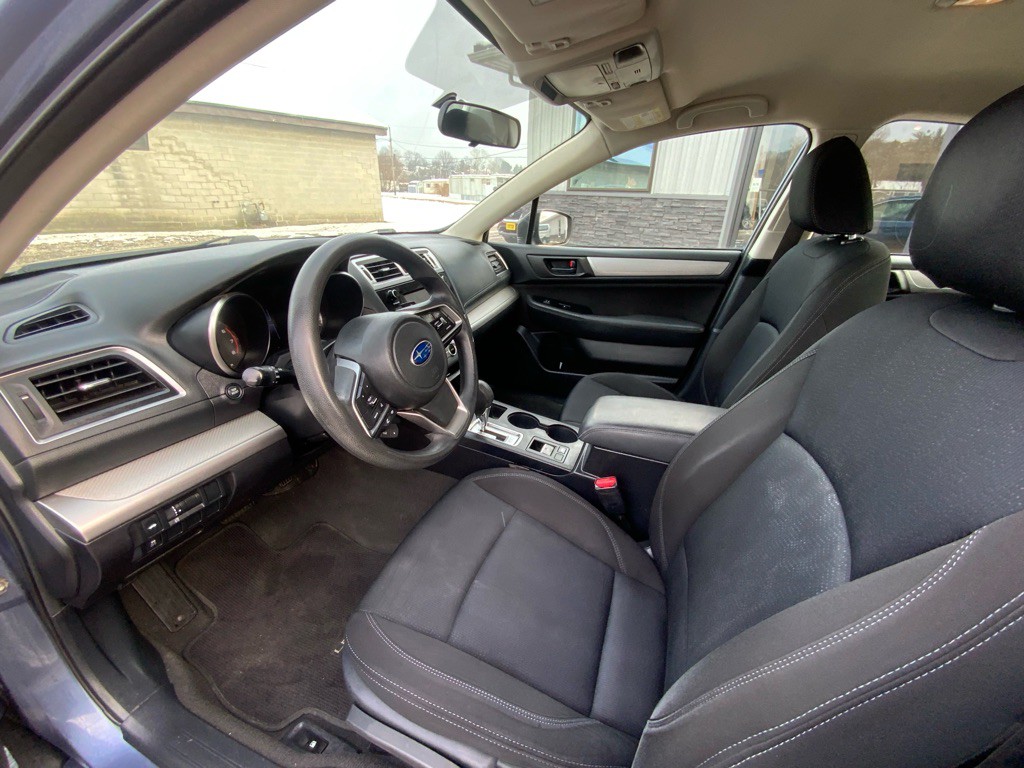 2018 Subaru Legacy Image 10