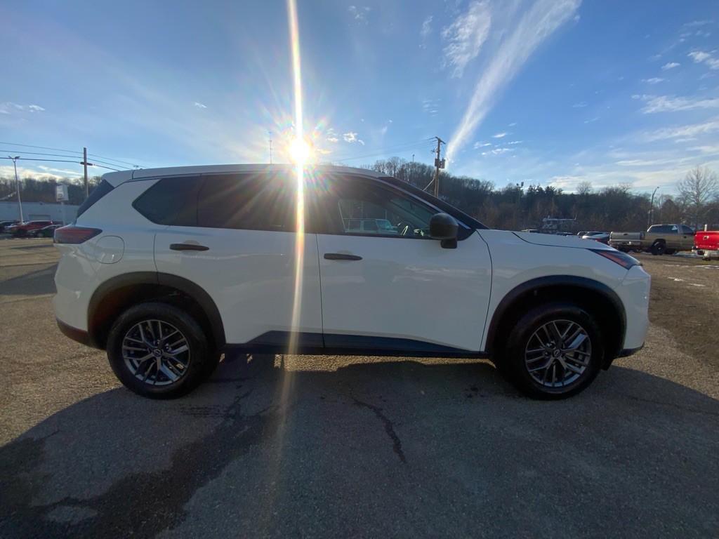 2024 Nissan Rogue Image 4