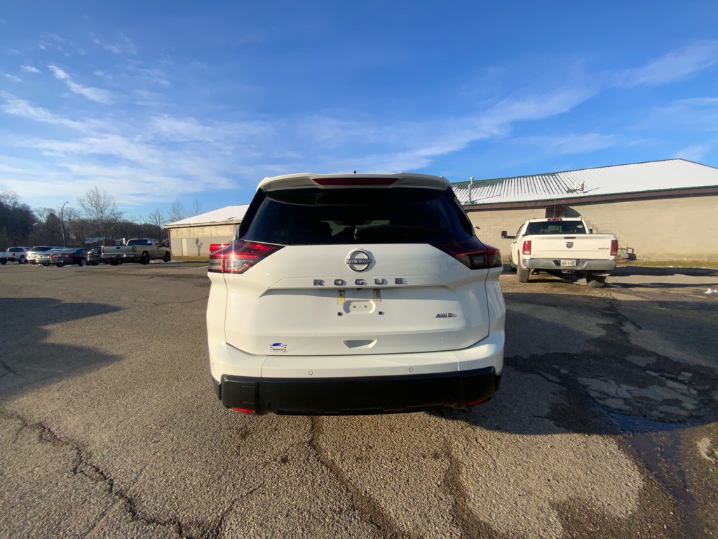 2024 Nissan Rogue Image 6