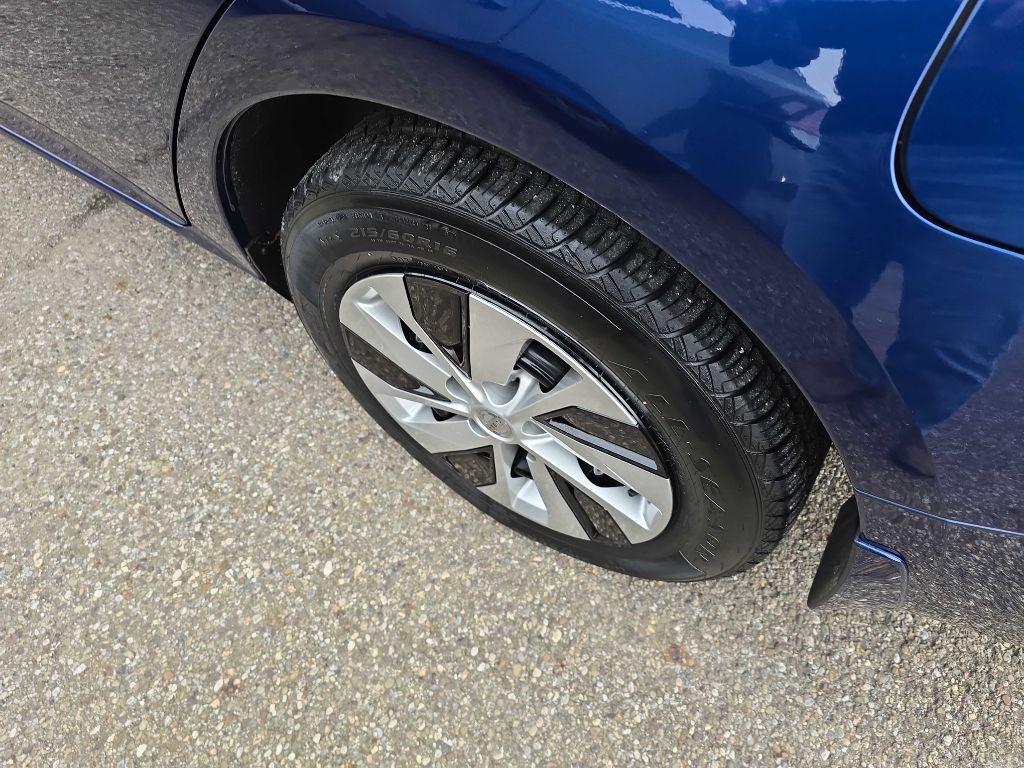 2020 Nissan Altima Image 8