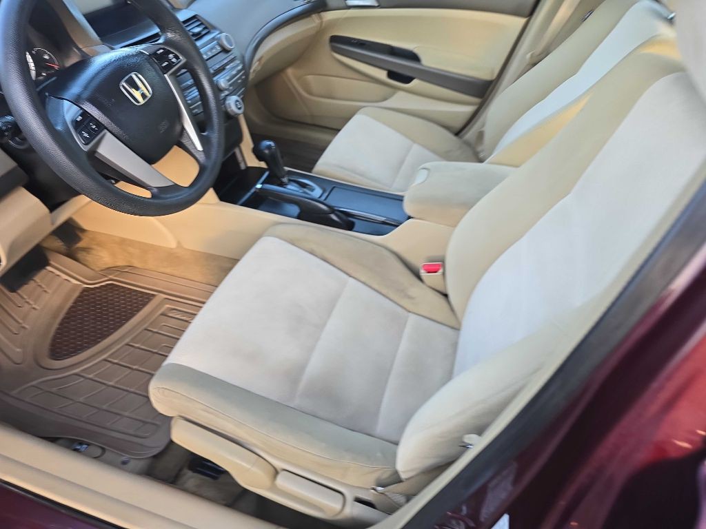 2009 Honda Accord Image 8