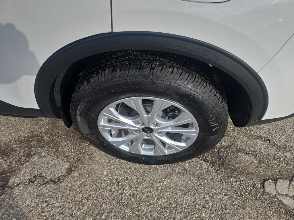 2023 Ford Escape Image 9