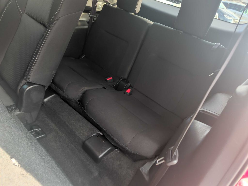 2022 Mitsubishi Outlander Image 11