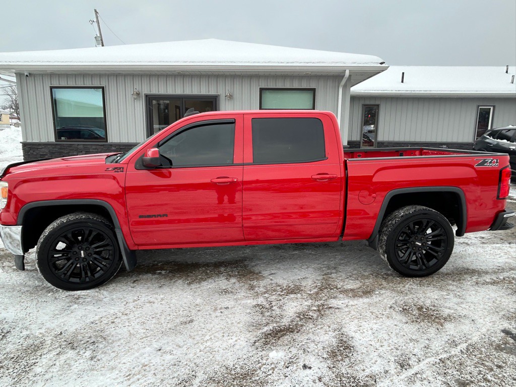 2015 GMC Sierra Image 2