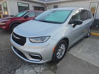 Image for 2024 Chrysler Pacifica Touring L ID: 7160380
