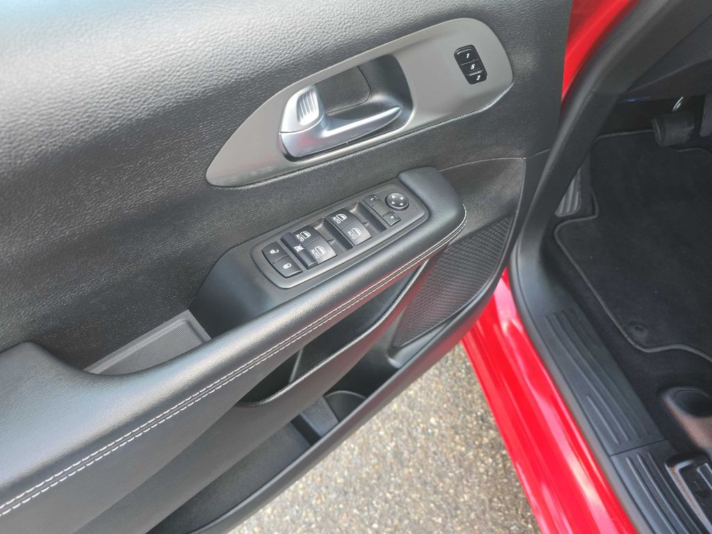 2025 Chrysler Pacifica Image 12