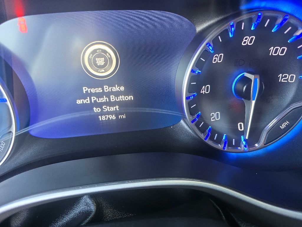 2025 Chrysler Pacifica Image 16