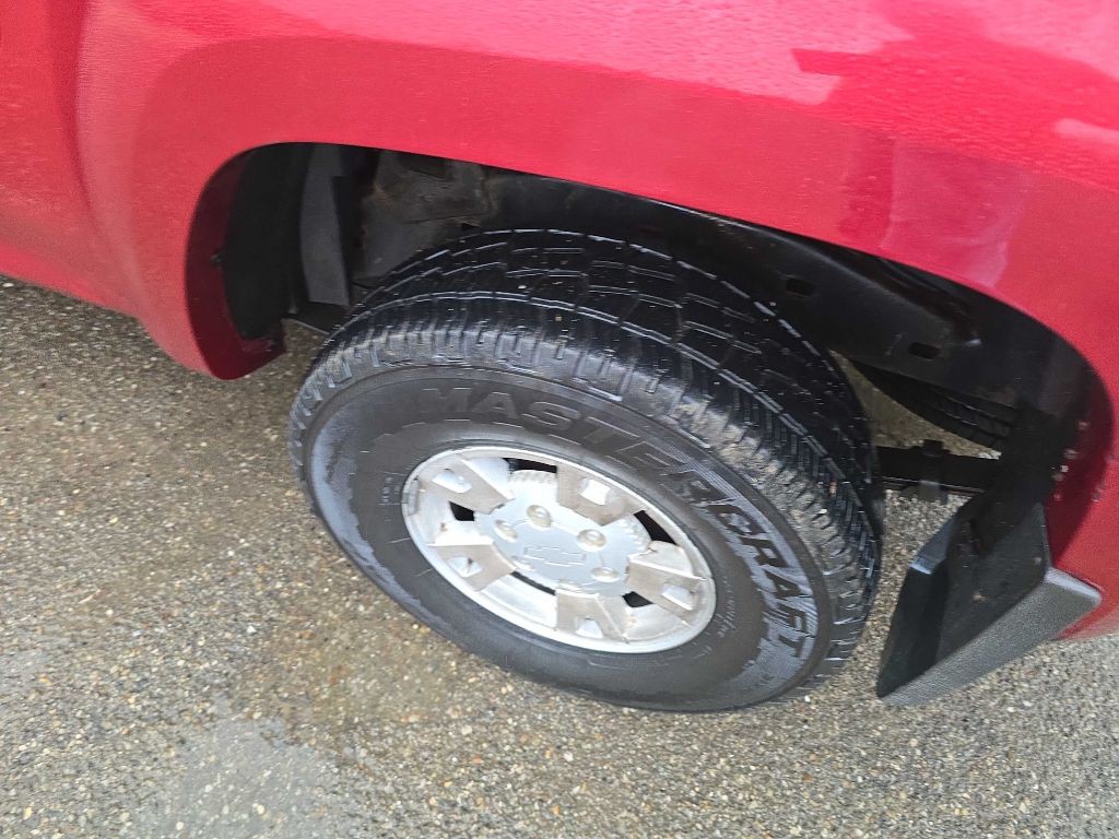 2005 Chevrolet Colorado Image 10