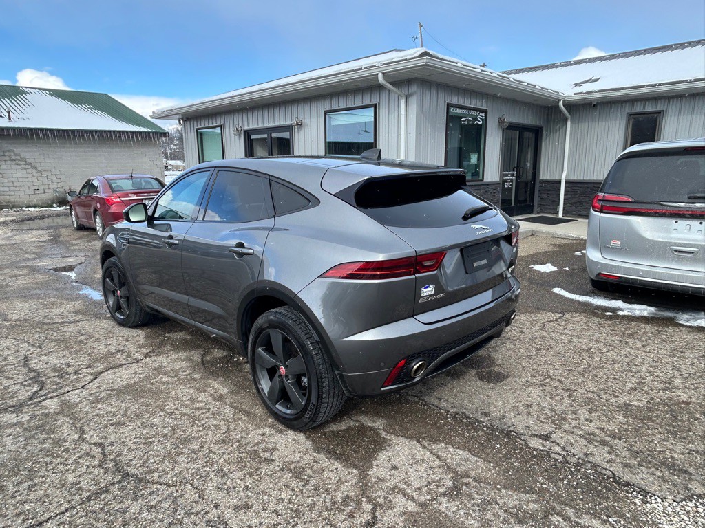 2020 Jaguar E-pace Image 4