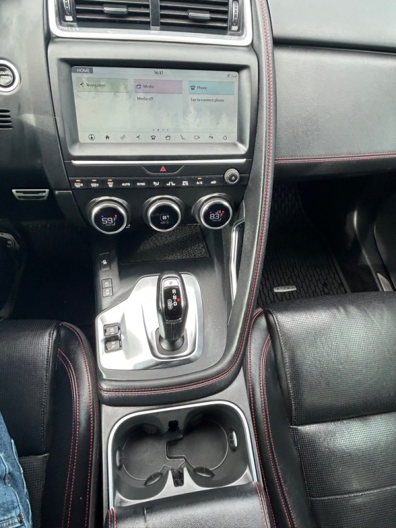 2020 Jaguar E-pace Image 12