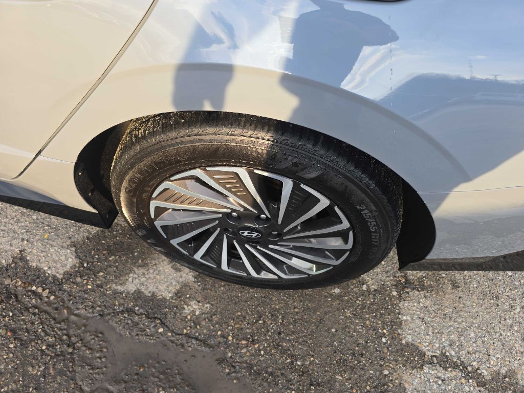 2025 Hyundai Sonata Image 8