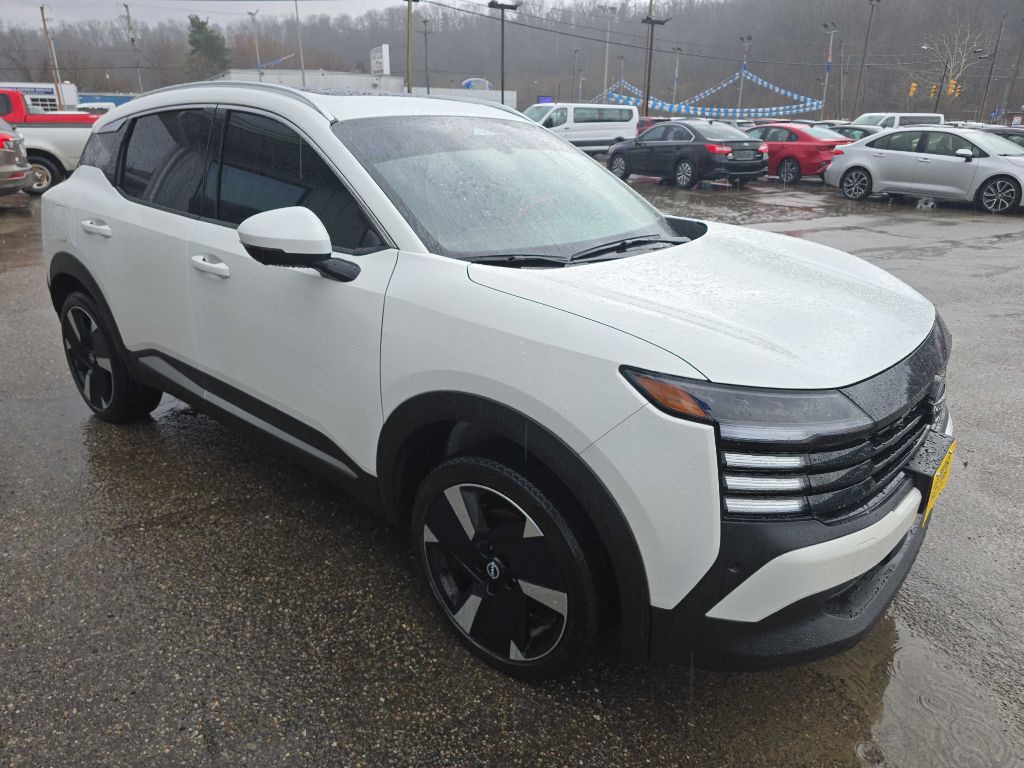 2025 Nissan Kicks Image 2