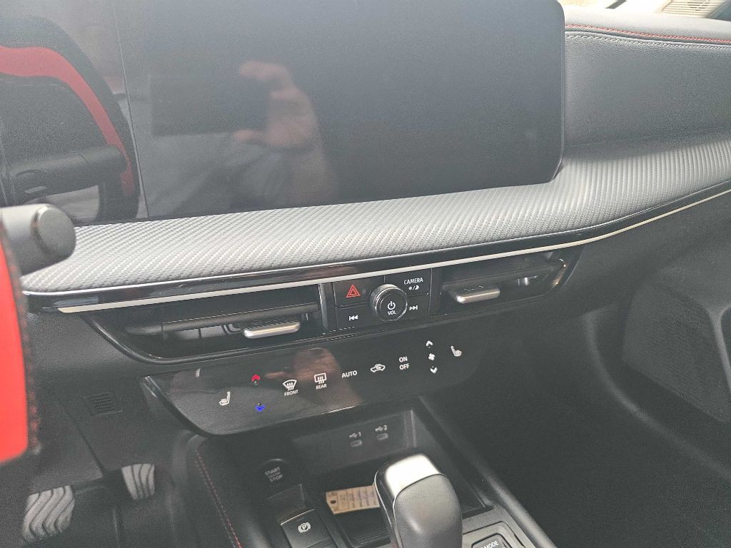 2025 Nissan Kicks Image 12