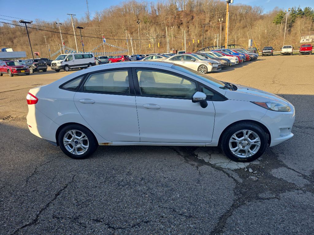 2014 Ford Fiesta Image 5