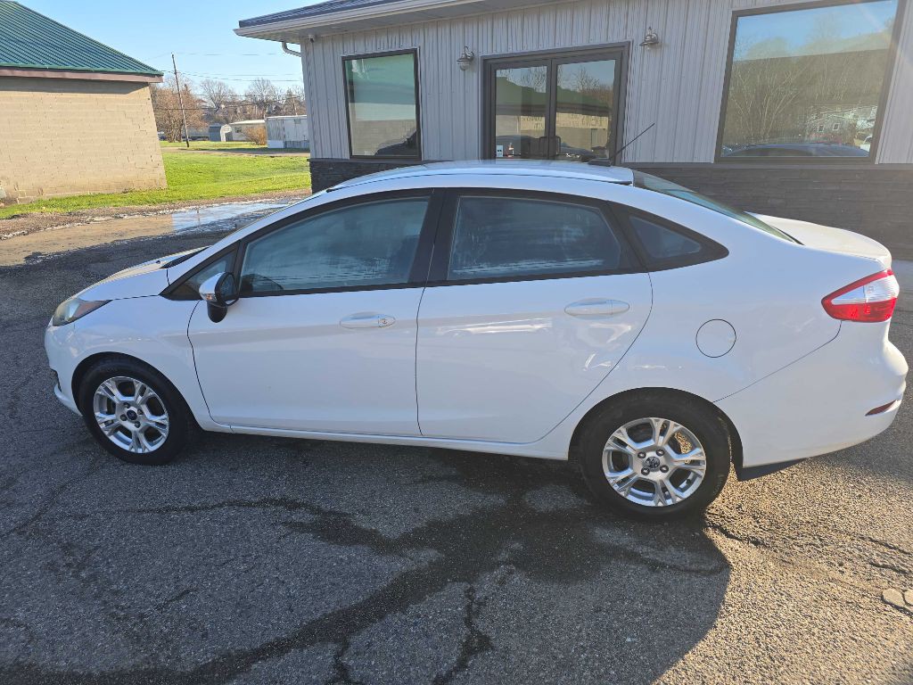 2014 Ford Fiesta Image 8
