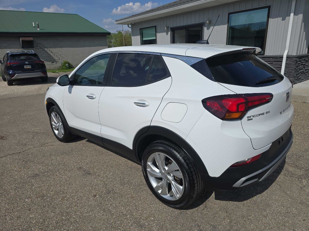 2025 Buick Enclave Image 2