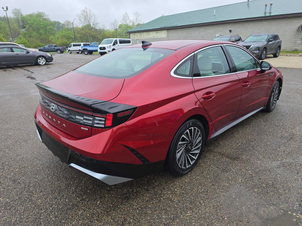 2025 Hyundai Sonata Image 3