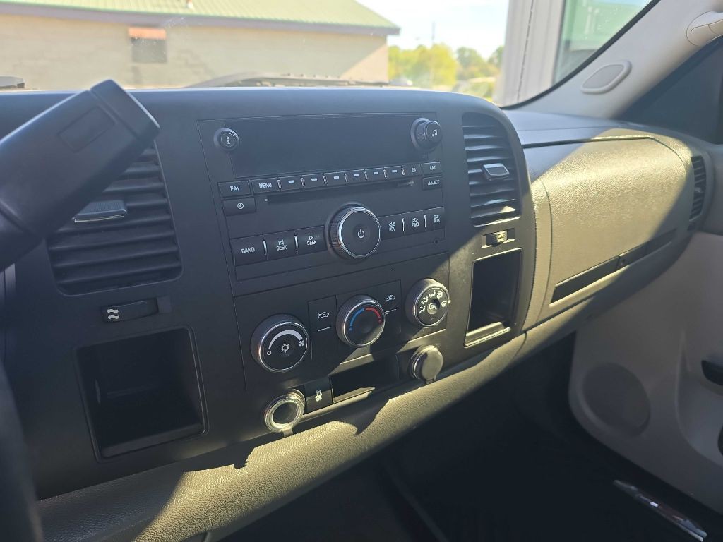 2013 Chevrolet Silverado 1500 Image 12