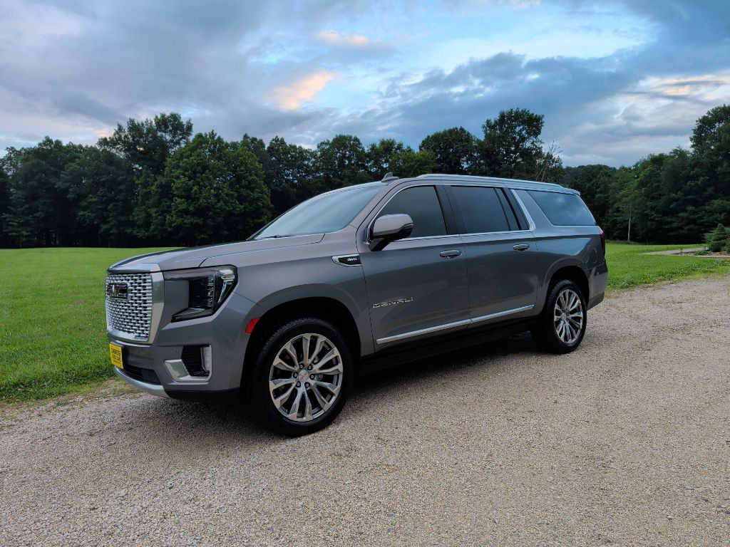 2021 GMC Yukon Image 1