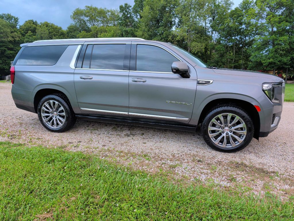 2021 GMC Yukon Image 4