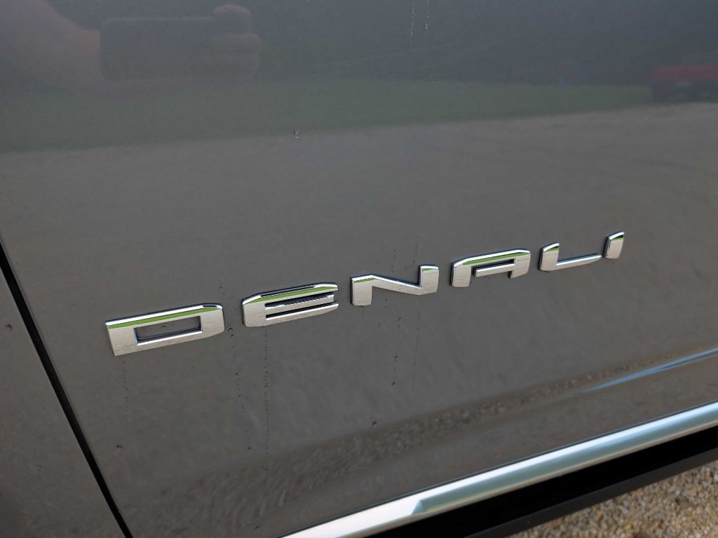 2021 GMC Yukon Image 6