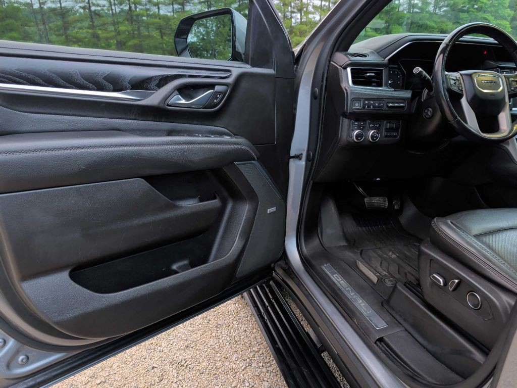 2021 GMC Yukon Image 8