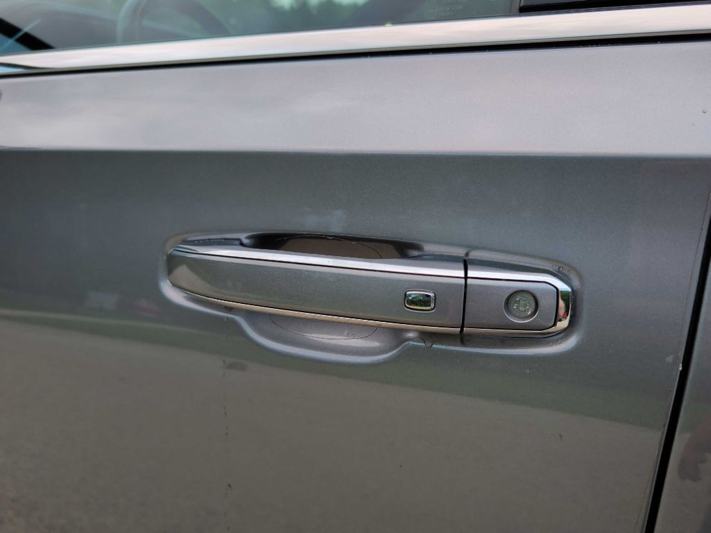 2021 GMC Yukon Image 17