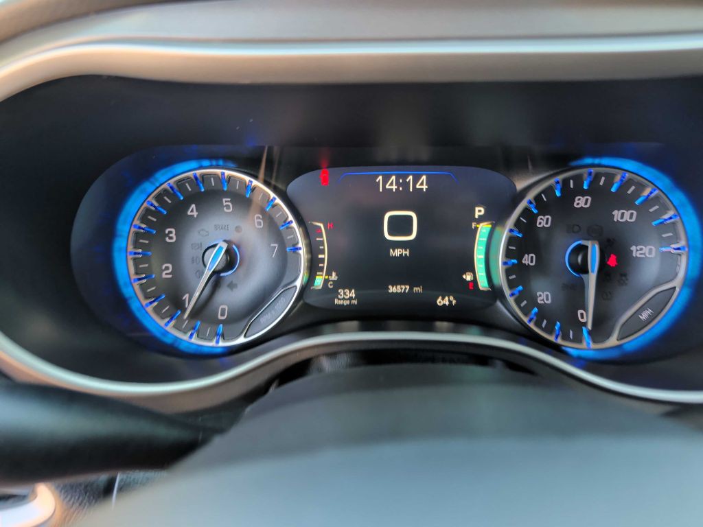 2024 Chrysler Pacifica Image 10