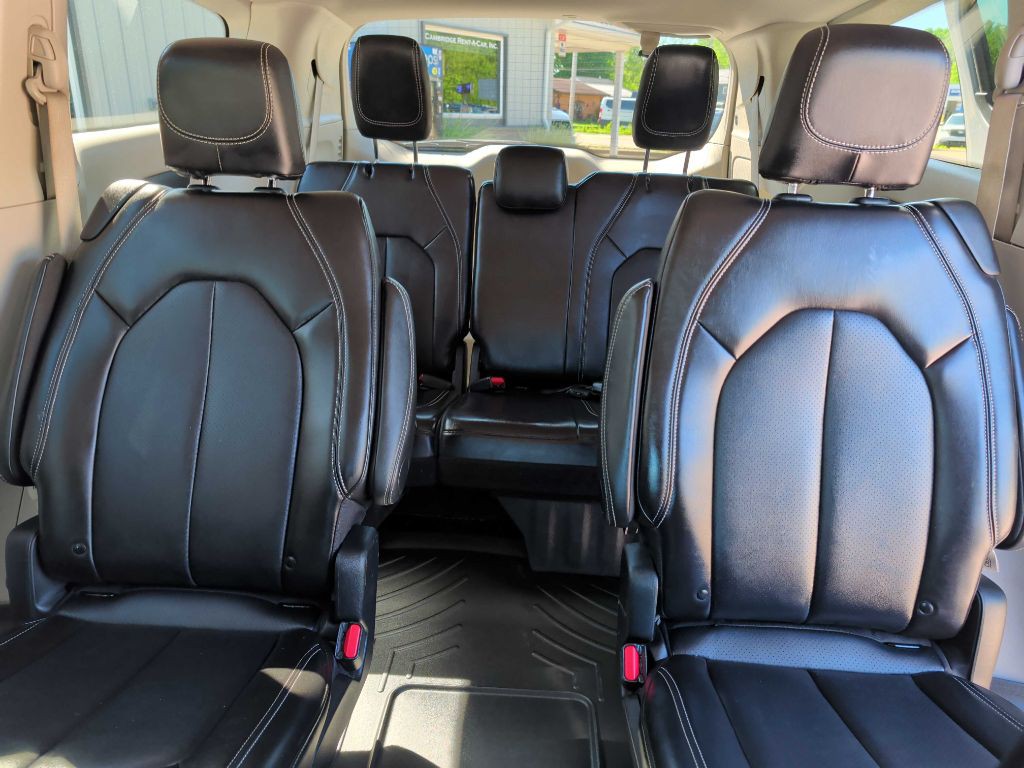 2024 Chrysler Pacifica Image 13