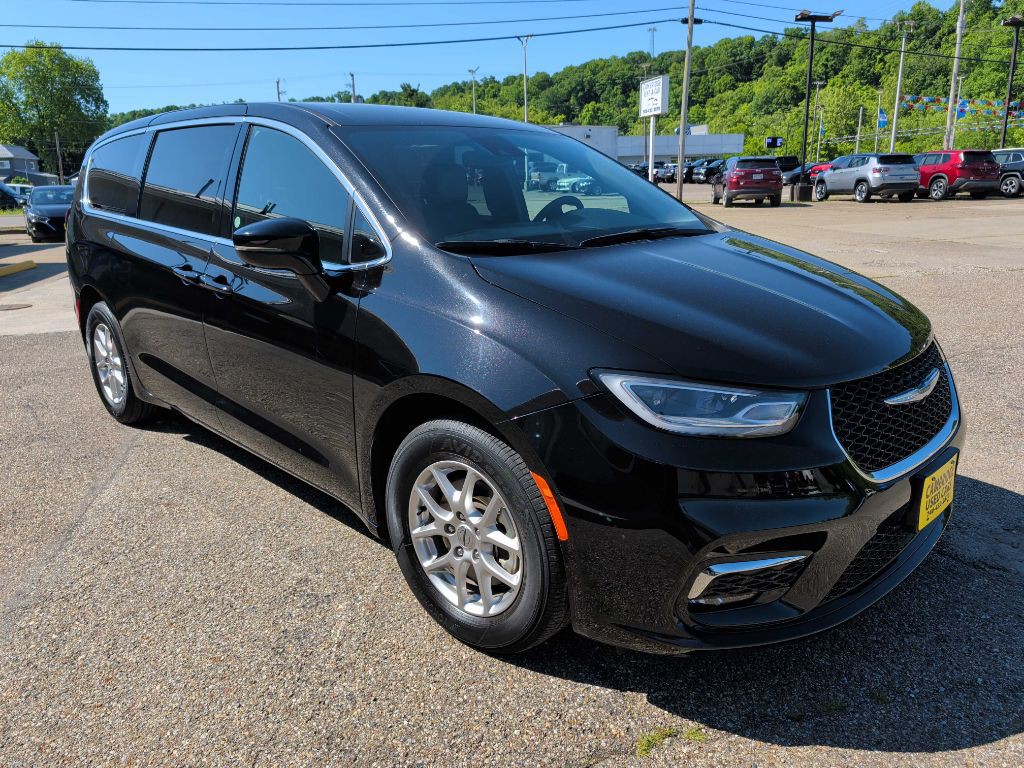 2024 Chrysler Pacifica Image 22