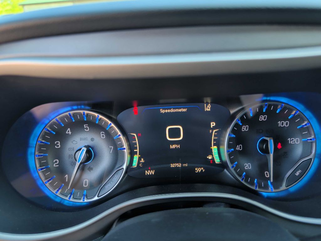2024 Chrysler Pacifica Image 30