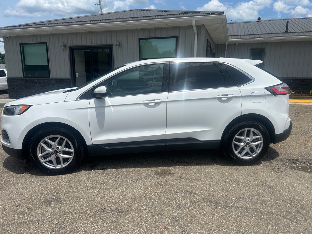 2024 Ford Edge Image 2