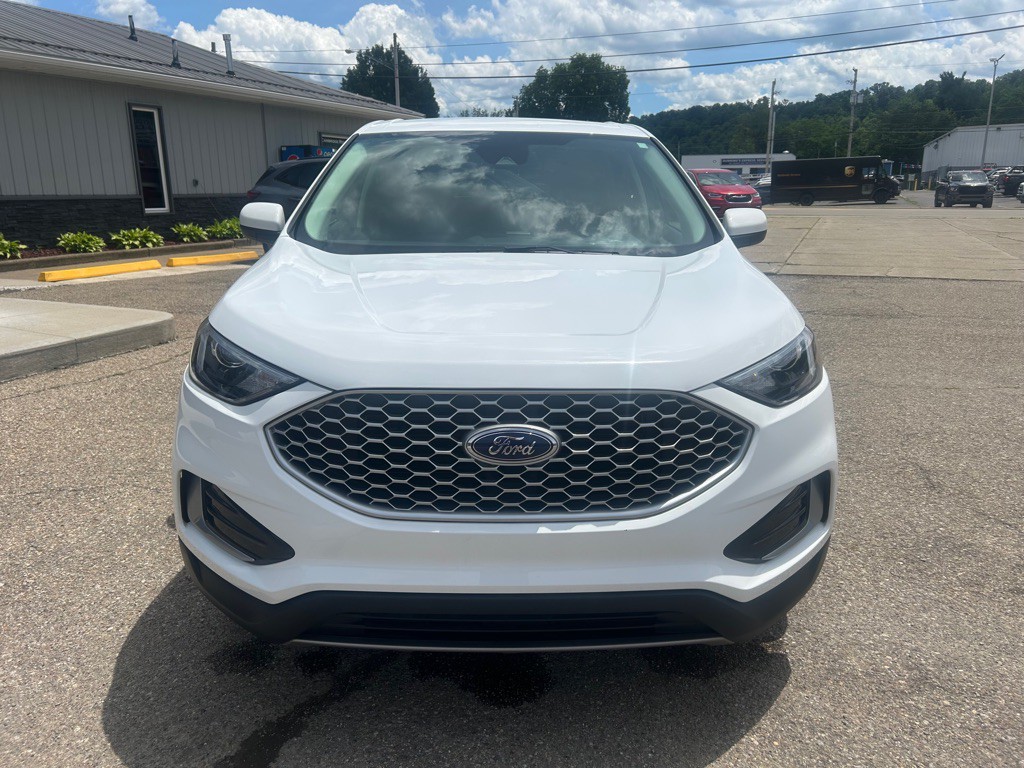 2024 Ford Edge Image 8