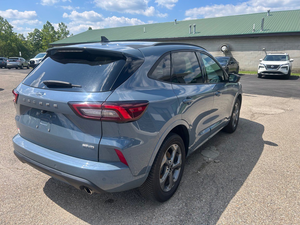2023 Ford Escape Image 5