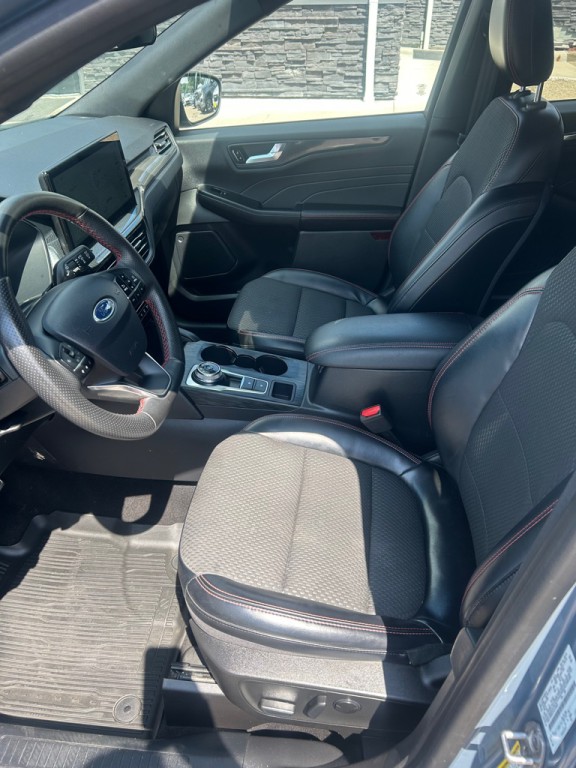 2023 Ford Escape Image 10