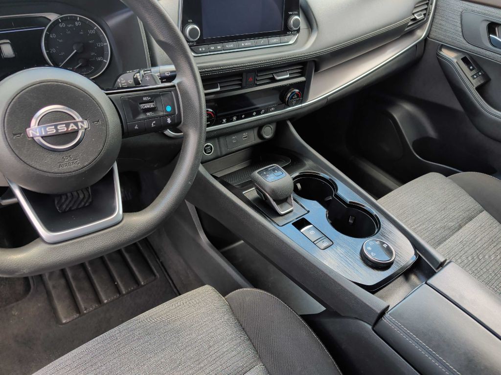 2023 Nissan Rogue Image 8