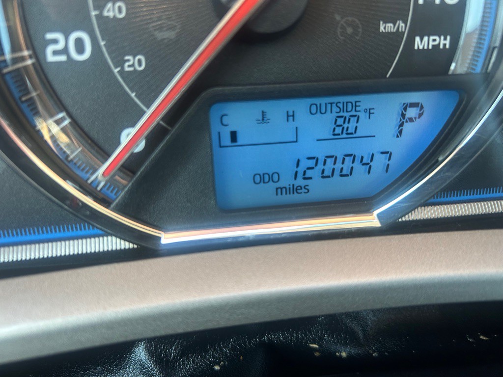 2015 Toyota Rav4 Image 12