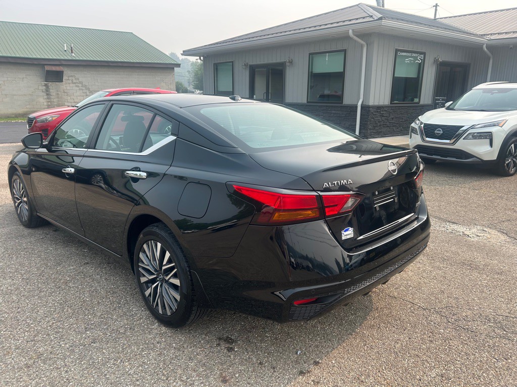 2024 Nissan Altima Image 3