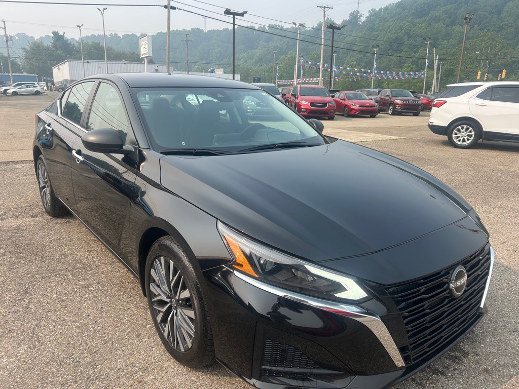 2024 Nissan Altima Image 7