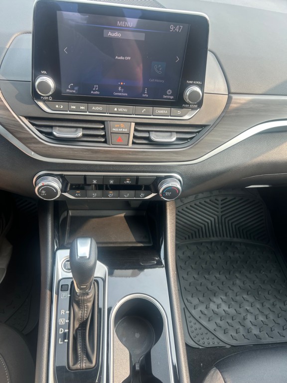 2024 Nissan Altima Image 11