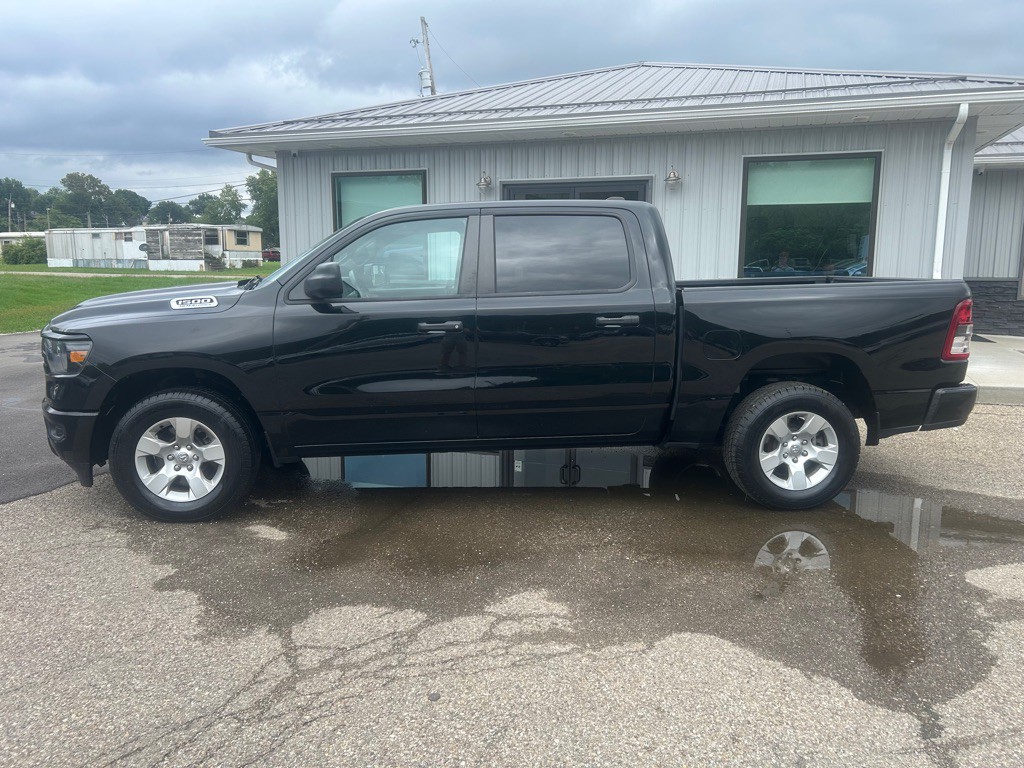 2023 RAM 1500 Image 2