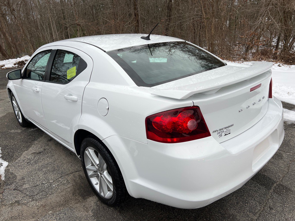 2014 Dodge Avenger Image 4