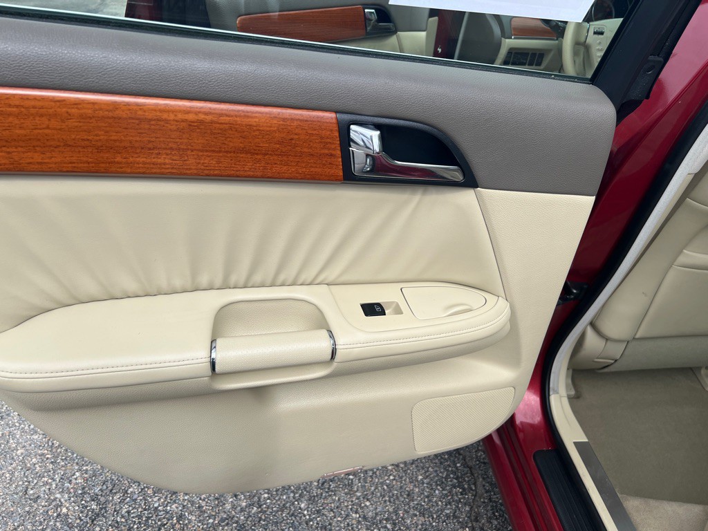 2007 INFINITI M35 Image 23