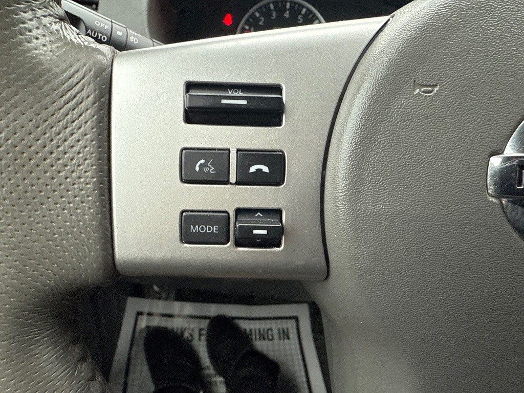 2017 Nissan Frontier Image 11