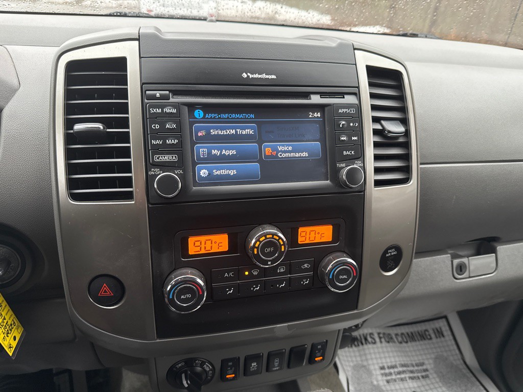2017 Nissan Frontier Image 17