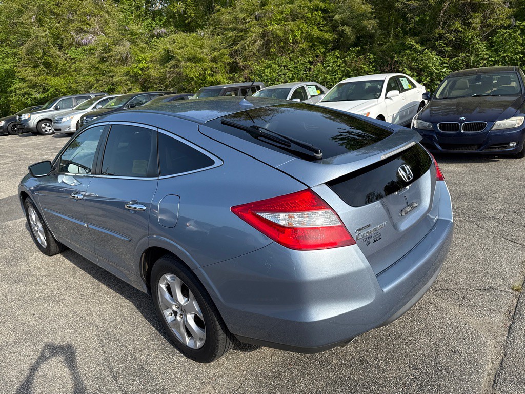 2010 Honda Crosstour Image 4
