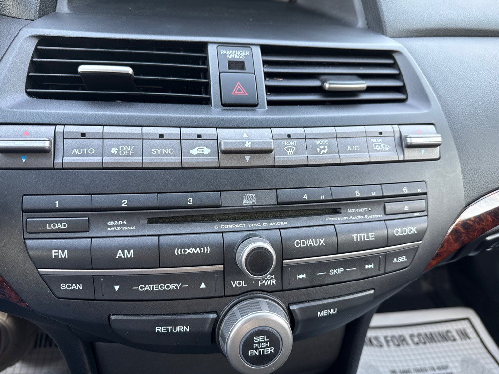 2010 Honda Crosstour Image 14